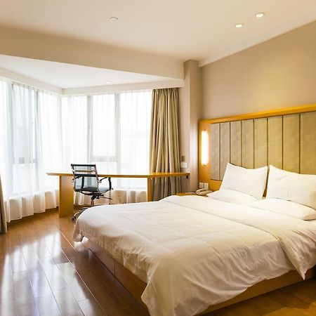 Ji Hotel Urumqi Youhao Branch Экстерьер фото